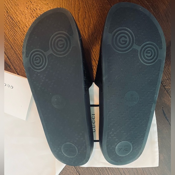 Gucci Slides - Picture 3 of 3
